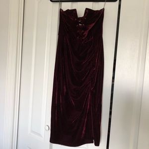 Velvet maroon strapless midi fitted dress